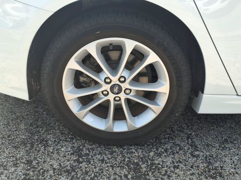 Certified 2020 Ford Fusion SE FWD image 20