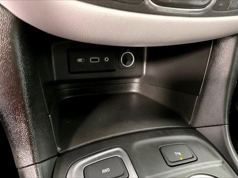 Used 2024 Chevrolet Equinox LT image 26