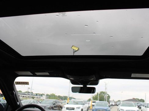 Used 2023 Lincoln Navigator Reserve image 14