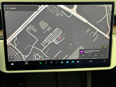 Used 2022 Tesla Model X image 23