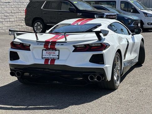 Used 2021 Chevrolet Corvette Stingray Premium Cpe w/ Z51 Performance Package RWD image 4