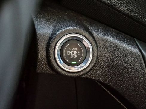 Used 2022 Chevrolet TrailBlazer LT w/ Convenience Package FWD image 32