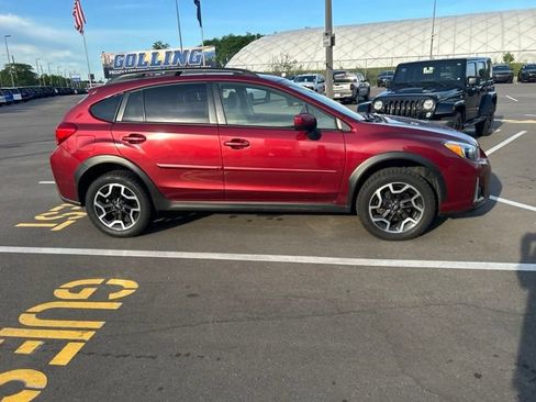 Used 2016 Subaru Crosstrek 2.0i Premium AWD/4WD image 4