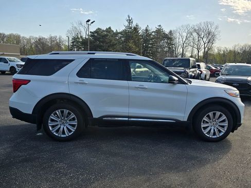 Certified 2022 Ford Explorer Limited w/ Equipment Group 301A AWD/4WD image 7