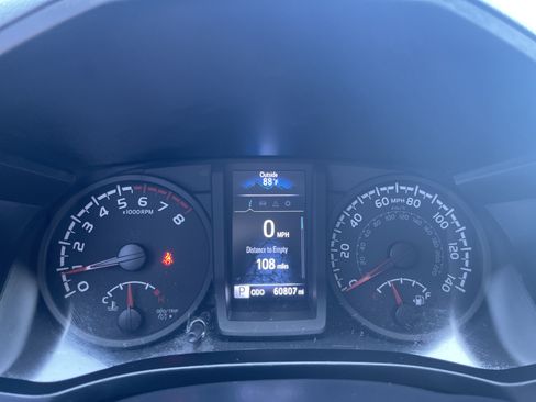 Used 2021 Toyota Tacoma SR w/ SR Convenience Package RWD image 20