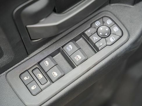 New 2026 RAM 2500 Tradesman AWD/4WD image 39