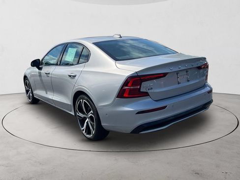 Certified 2025 Volvo S60 B5 Plus AWD/4WD image 3