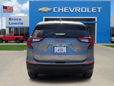 Used 2024 GMC Terrain SLE AWD/4WD image 4