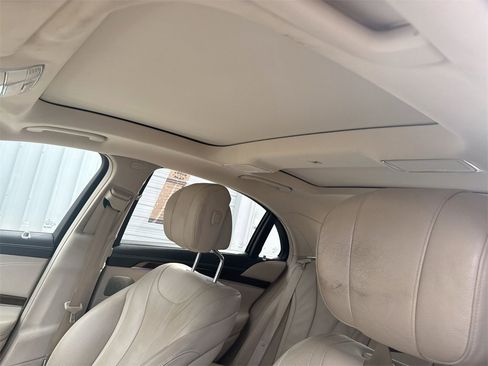 Used 2016 Mercedes-Benz S 550 Sedan image 19