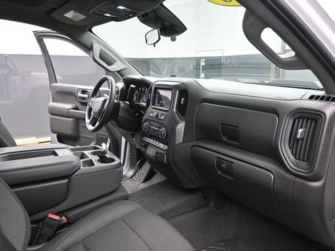 Used 2023 Chevrolet Silverado 1500 Custom Trail Boss AWD/4WD image 46