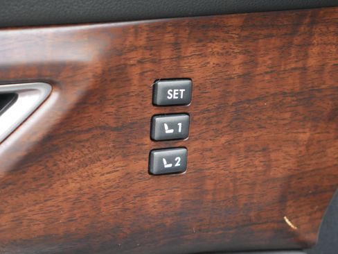 Used 2023 Subaru Ascent Touring image 36