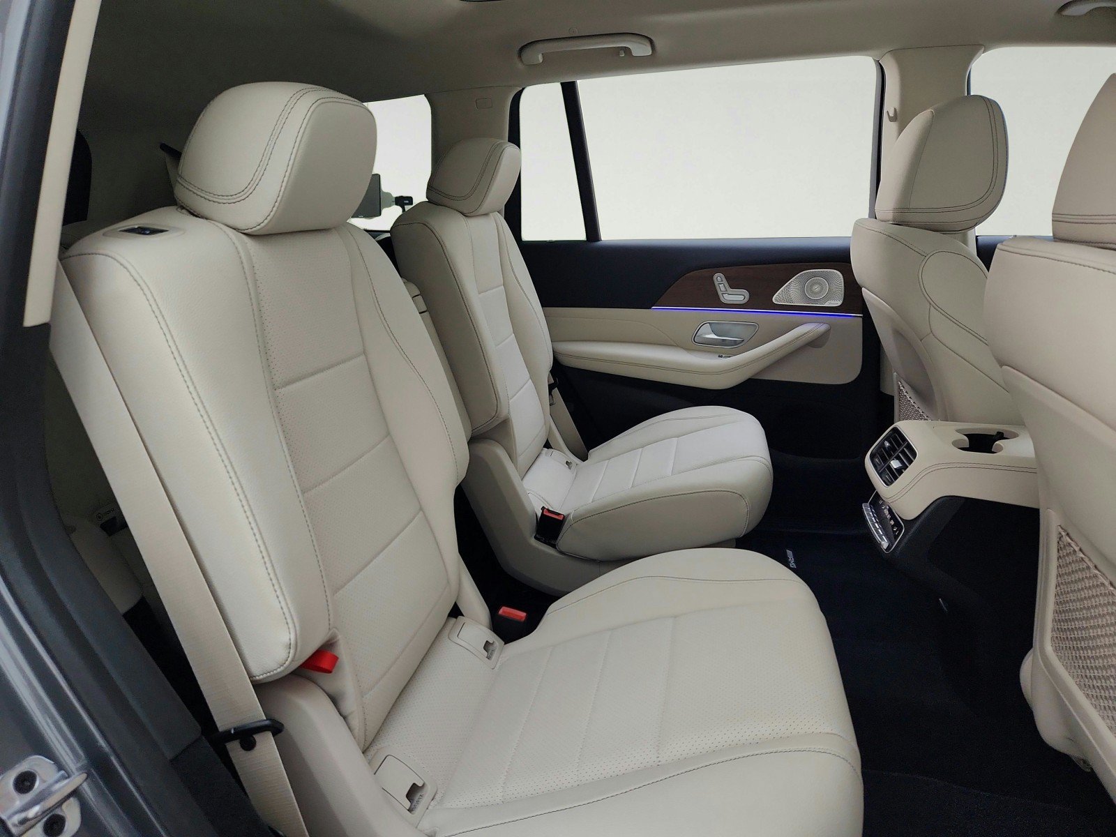 Used 2025 Mercedes-Benz GLS 450 4MATIC w/ AMG Line Exterior image 33
