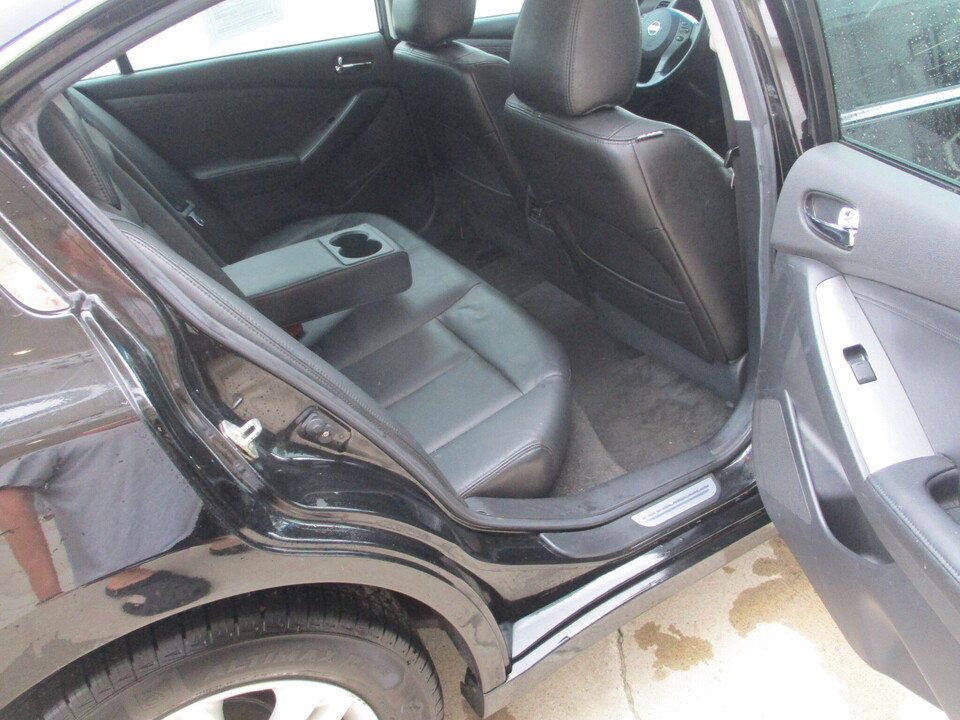 Used 2011 Nissan Altima 2.5 SL w/ 2.5SL Pkg FWD image 22