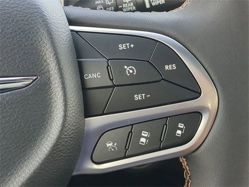 New 2026 Chrysler Pacifica Pinnacle w/ Trailer Tow Group image 36