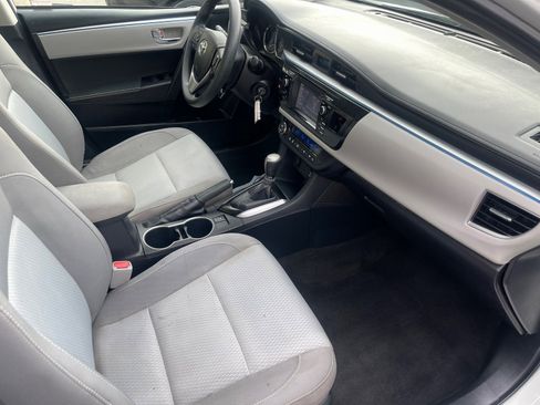 Used 2016 Toyota Corolla LE image 20