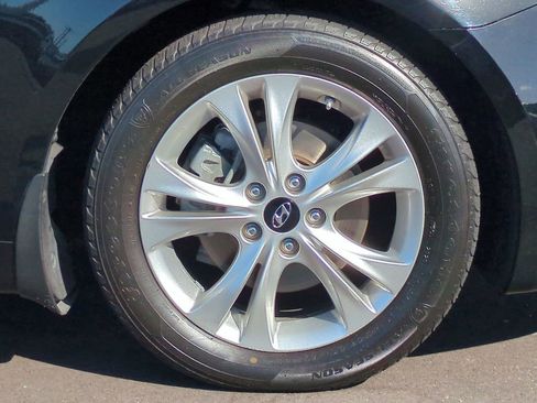 Used 2013 Hyundai Sonata Limited w/ Premium Pkg image 10