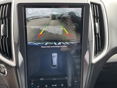 Used 2023 Ford Edge SEL AWD/4WD image 15