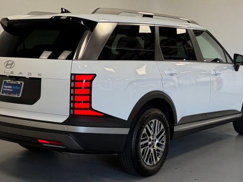 Certified 2026 Hyundai Palisade SEL FWD image 3