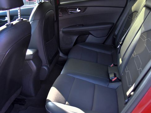 Used 2024 Kia Forte GT-Line image 36