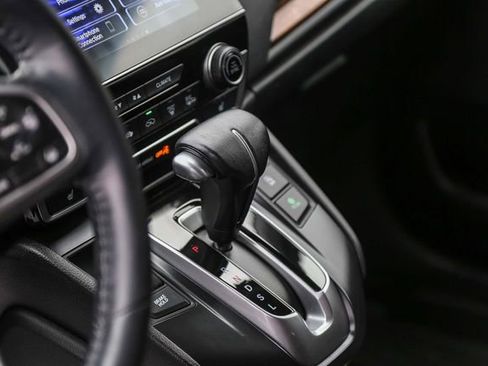 Used 2022 Honda CR-V Touring image 18