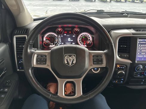 Used 2022 RAM 1500 Classic SLT w/ Electronics Convenience Group image 12