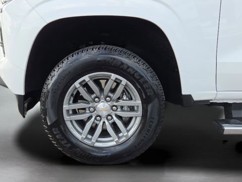 New 2025 Chevrolet Colorado LT w/ LT Convenience Package image 10