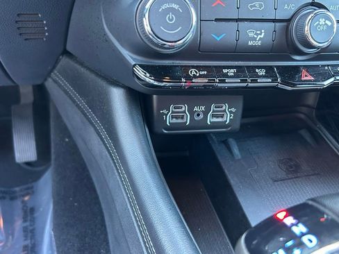 Used 2021 Dodge Durango Citadel w/ Premium Entertainment Group image 25