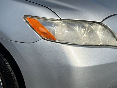 Used 2007 Toyota Camry LE image 10