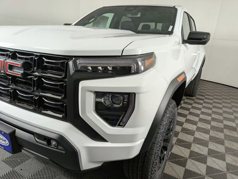 New 2026 GMC Canyon Elevation w/ Convenience Package image 10