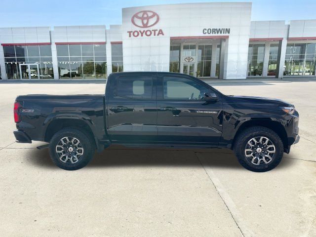 Used 2024 Chevrolet Colorado Z71 w/ Z71 Convenience Package 2 AWD/4WD image 6