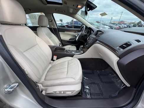 Used 2013 Buick Regal Premium image 26