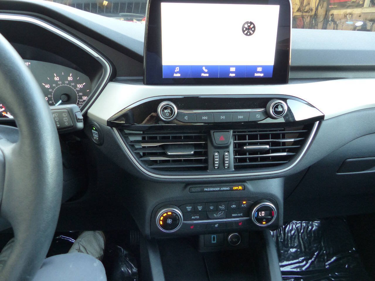 Used 2020 Ford Escape SEL FWD image 34