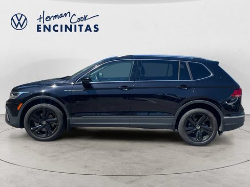 Certified 2023 Volkswagen Tiguan SE FWD image 2
