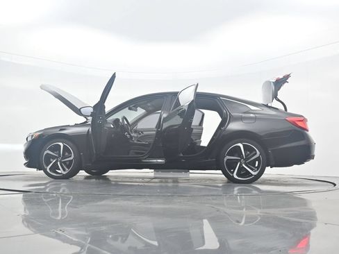 Used 2020 Honda Accord LX image 43