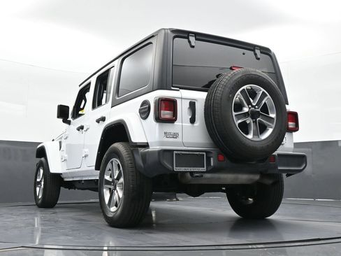 Used 2022 Jeep Wrangler Unlimited Sahara image 60