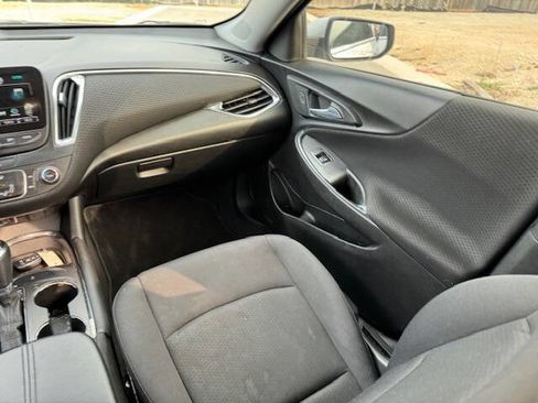 Used 2016 Chevrolet Malibu LT image 20