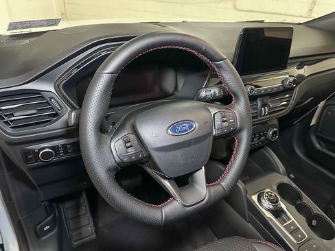 New 2026 Ford Escape ST-Line w/ Cold Weather Package AWD/4WD image 19