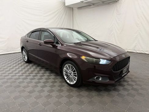 Used 2013 Ford Fusion SE FWD image 4