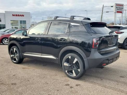 New 2026 Nissan Kicks SR image 3