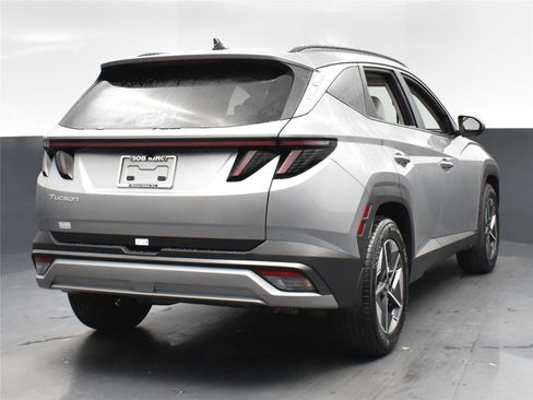 Used 2025 Hyundai Tucson SEL image 11