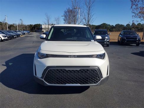 New 2025 Kia Soul LX image 2