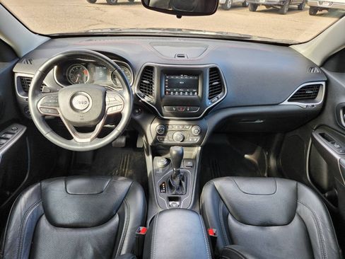 Used 2021 Jeep Cherokee Latitude Lux AWD/4WD image 3