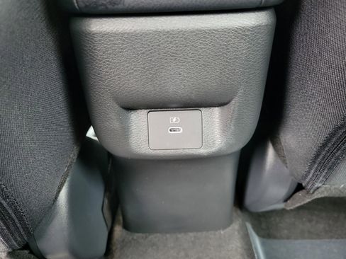 Used 2025 Nissan Versa SR w/ Trunk Package image 14