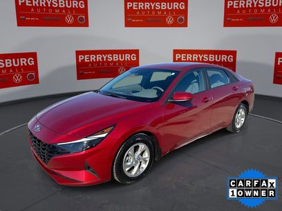 Used 2023 Hyundai Elantra SE
