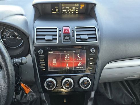 Used 2017 Subaru Forester 2.5i Premium AWD/4WD image 5