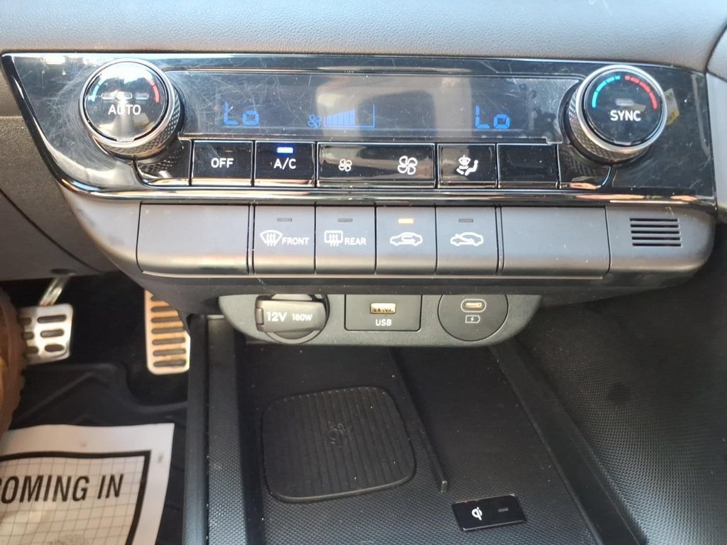 Certified 2025 Hyundai Elantra Sport FWD image 21