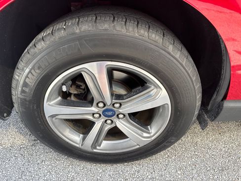 Used 2020 Ford Edge SEL w/ Convenience Package FWD image 16