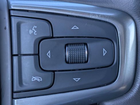 Used 2023 Chevrolet Suburban LS AWD/4WD image 30