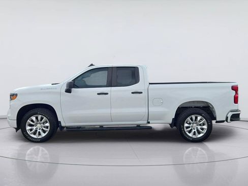 Used 2024 Chevrolet Silverado 1500 Custom RWD image 2