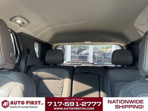 Used 2018 Chevrolet Equinox LT FWD image 19